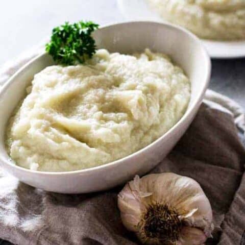 Cauliflower Mashed Potatoes with Roasted Garlic