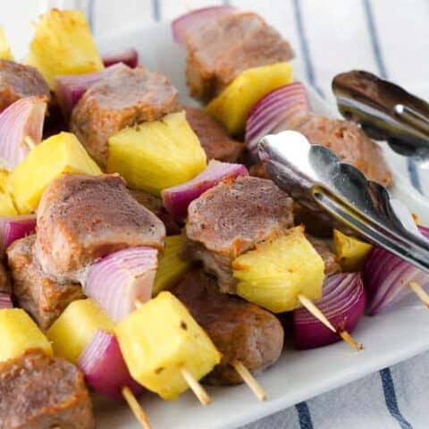 Pork and Pineapple Skewers | PaleoScaleo.com