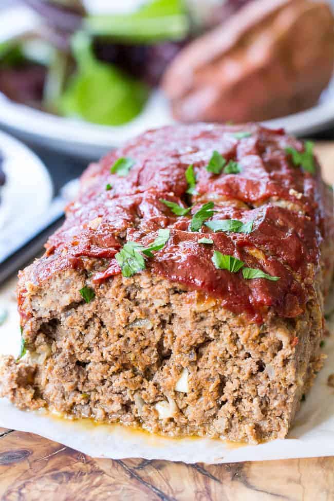 types of ground beef: ground beef meatloaf close up